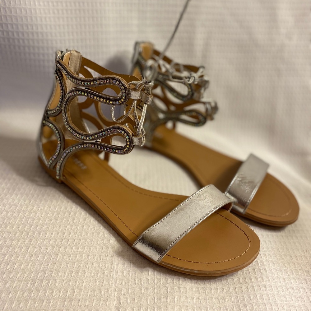 EUCβ¨ Womenβs Silver Express Sandals - Picture 1 of 4